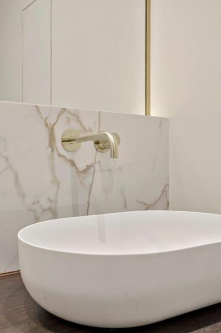 Deluxe 2-br In Apartment Antwerpen
